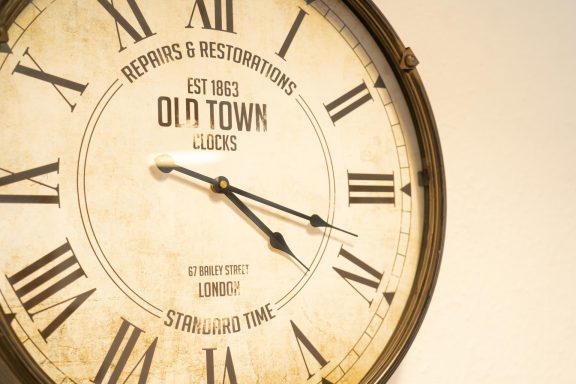 Uhr Uhr im Esszimmer